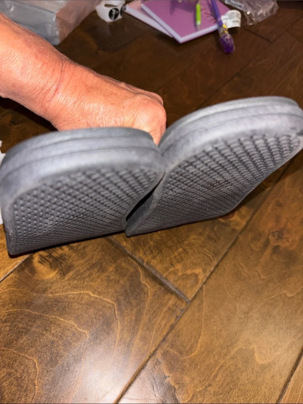 Club Room Men's Padded Riley Flip-Flops in Black